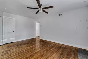 614 Blueberry Ln, Grand Prairie, TX 75052 - Photo 7