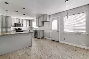 614 Blueberry Ln, Grand Prairie, TX 75052 - Photo 21