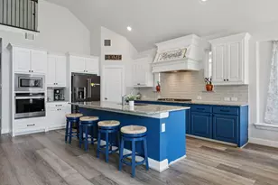 1305 Mary Horn Ln, Aubrey, TX 76227 - Photo 9