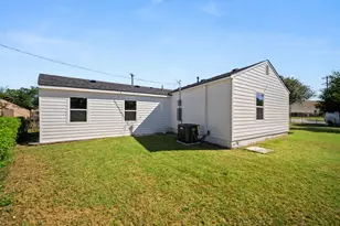 407 Bradley St, Dallas, TX 75224 - Photo 17