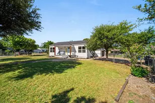 407 Bradley St, Dallas, TX 75224 - Photo 5