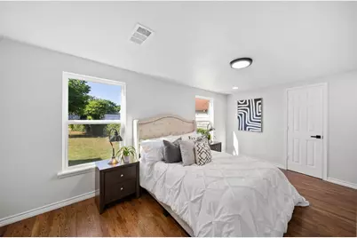 407 Bradley Street, Dallas, TX 75224 - Photo 9