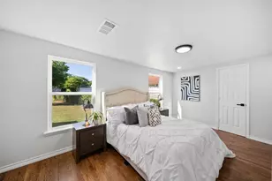 407 Bradley St, Dallas, TX 75224 - Photo 9