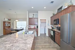 741 W Bend Blvd, Burleson, TX 76028 - Photo 5