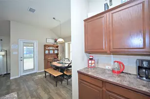 741 W Bend Blvd, Burleson, TX 76028 - Photo 9