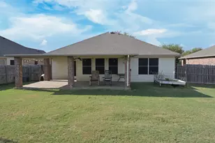 741 W Bend Blvd, Burleson, TX 76028 - Photo 27