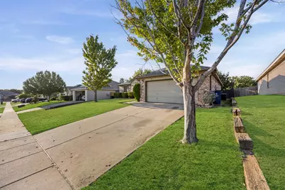 908 Ryanfield Court, Burleson, TX 76028 - Photo 3