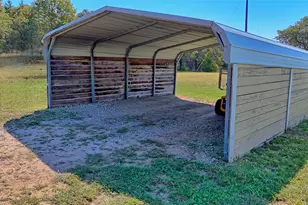 901 Pigg Rd, Bowie, TX 76230 - Photo 17