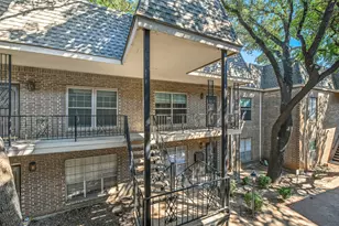 4420 Harlanwood Dr, Fort Worth, TX 76109 - Photo 3