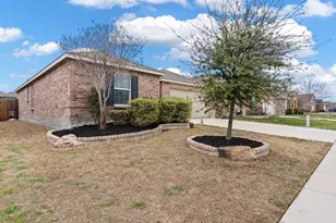 9937 Amosite Dr, Fort Worth, TX 76131 - Photo 3