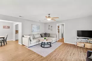 104 Pontiac Dr, Lake Kiowa, TX 76240 - Photo 7