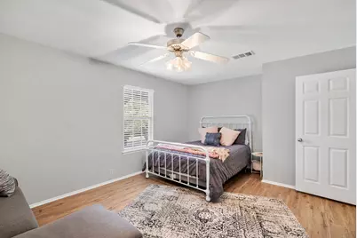 104 Pontiac Drive, Lake Kiowa, TX 76240 - Photo 21