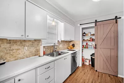 104 Pontiac Drive, Lake Kiowa, TX 76240 - Photo 13