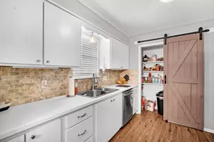 104 Pontiac Dr, Lake Kiowa, TX 76240 - Photo 13