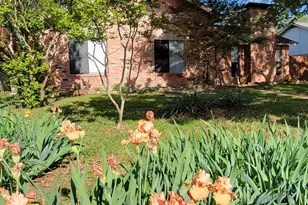 5526 Excalibur Dr, Garland, TX 75044 - Photo 3