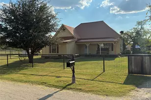106 S Houston St, Millsap, TX 76066 - Photo 19