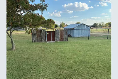 106 S Houston Street, Millsap, TX 76066 - Photo 27