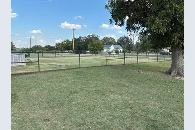 106 S Houston Street, Millsap, TX 76066 - Photo 25