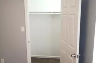 903 Conway, Palestine, TX 75801 - Photo 9