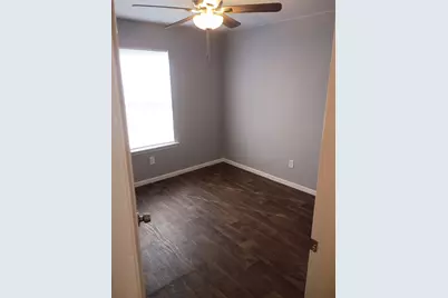 903 Conway, Palestine, TX 75801 - Photo 3