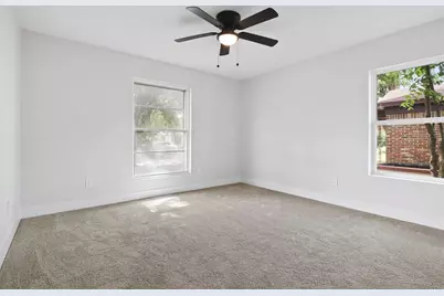 2211 San Pablo Drive, Dallas, TX 75227 - Photo 9