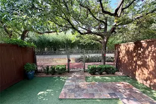 4115 Buena Vista St, Dallas, TX 75204 - Photo 17