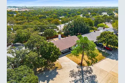 93 Regents Park, Bedford, TX 76022 - Photo 37