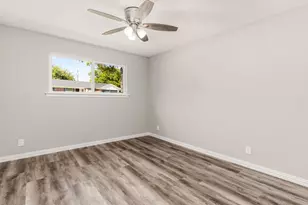 93 Regents Park, Bedford, TX 76022 - Photo 19