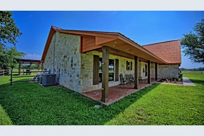 202 County Road 3470, Paradise, TX 76073 - Photo 29