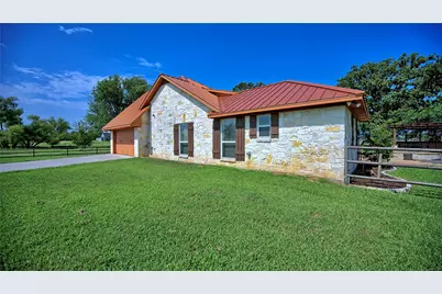 202 County Road 3470, Paradise, TX 76073 - Photo 13