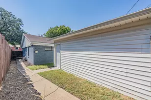 10803 Lake Gardens Dr, Dallas, TX 75218 - Photo 29