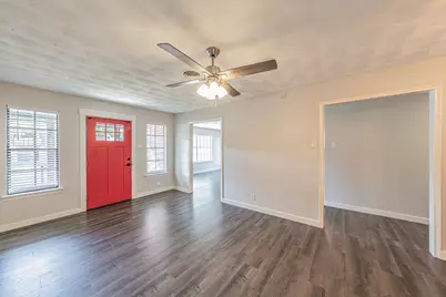 10803 Lake Gardens Drive, Dallas, TX 75218 - Photo 7