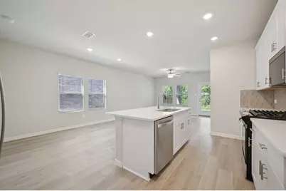 614 Clover Creek Drive, Princeton, TX 75071 - Photo 7