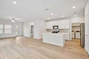 521 Clover Crk Dr, Princeton, TX 75071 - Photo 3