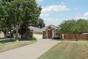 1402 Judy Ln, Mansfield, TX 76063 - Photo 1