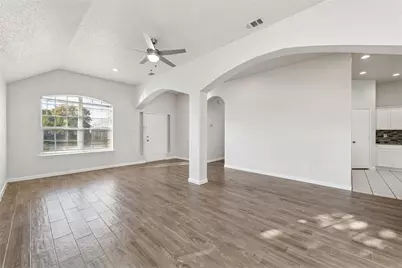 2068 Pecan Creek Drive, Mesquite, TX 75181 - Photo 3