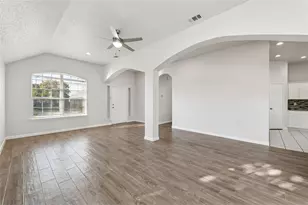 2068 Pecan Creek Dr, Mesquite, TX 75181 - Photo 3