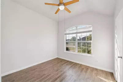 2068 Pecan Creek Drive, Mesquite, TX 75181 - Photo 11