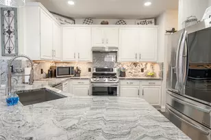 4572 Shadowridge Dr, The Colony, TX 75056 - Photo 9