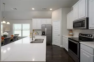 14549 Flossie St, Pilot Point, TX 75009 - Photo 7