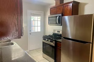 1211 Stone Dr, Irving, TX 75061 - Photo 3