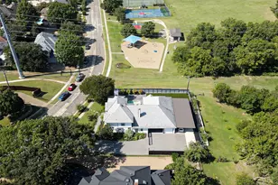 3015 Forestwood Dr, Arlington, TX 76006 - Photo 3