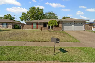 6512 Arthur Drive, Edgecliff Village, TX 76134 - Photo 1