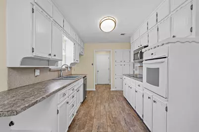 6512 Arthur Drive, Edgecliff Village, TX 76134 - Photo 9