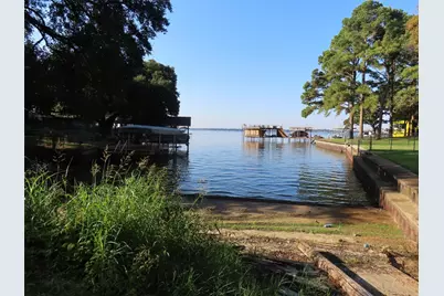 101 Lakewood Drive, Mabank, TX 75156 - Photo 1