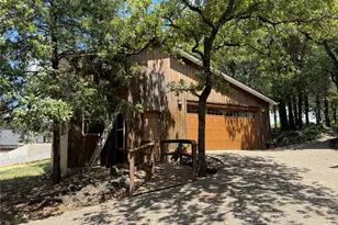 104 Pawnee Trail, Gainesville, TX 76240 - Photo 3