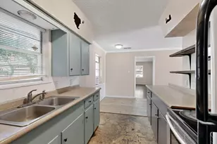 702 Rea Ave, Lancaster, TX 75146 - Photo 15