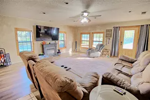 500 E Herndon St, Saint Jo, TX 76265 - Photo 5