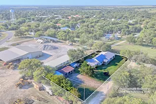 500 E Herndon St, Saint Jo, TX 76265 - Photo 27