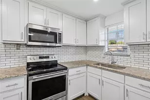 3000 Burchill Rd S, Fort Worth, TX 76105 - Photo 11